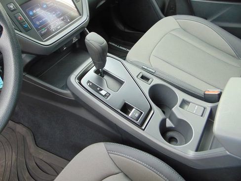Certified 2025 Subaru Crosstrek 2.0i AWD/4WD image 14