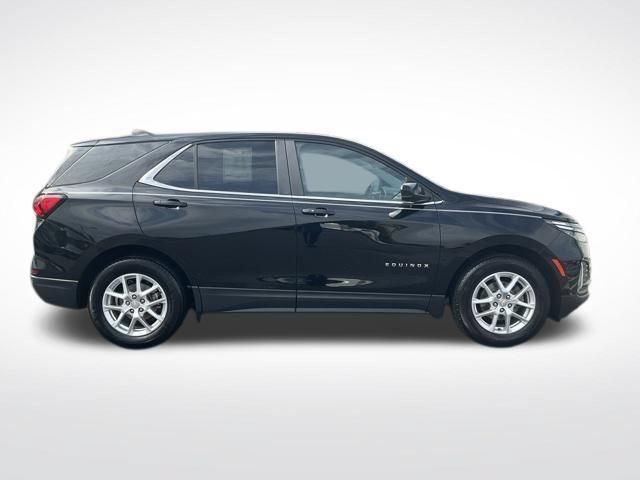 Used 2023 Chevrolet Equinox LT FWD image 16