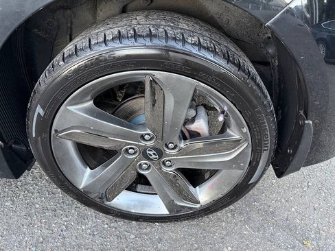Used 2014 Hyundai Veloster Turbo w/ Turbo Technology Package 04 FWD image 69