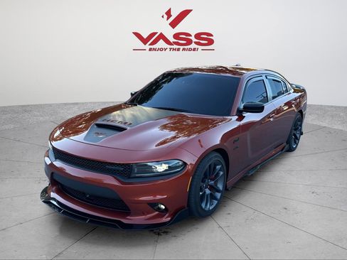 Used 2023 Dodge Charger R/T w/ Plus Group RWD image 3