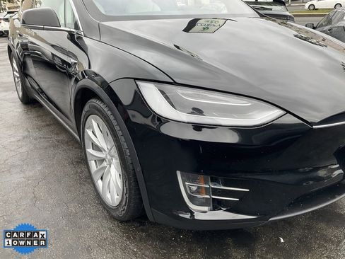 Used 2018 Tesla Model X 75D image 69