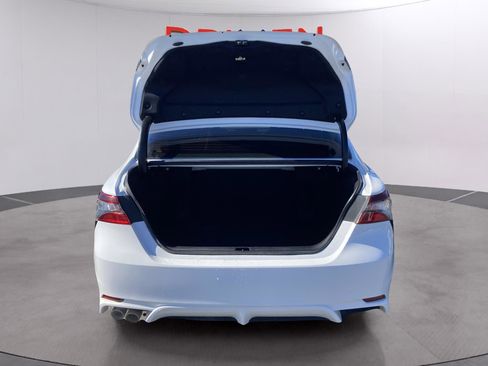 Used 2022 Toyota Camry SE image 34