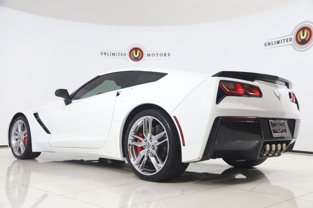 Used 2016 Chevrolet Corvette Stingray Coupe w/ 2LT Preferred Equipment Group RWD image 30