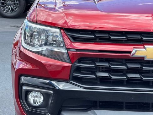 Used 2021 Chevrolet Colorado W/T w/ Custom Special Edition AWD/4WD image 2