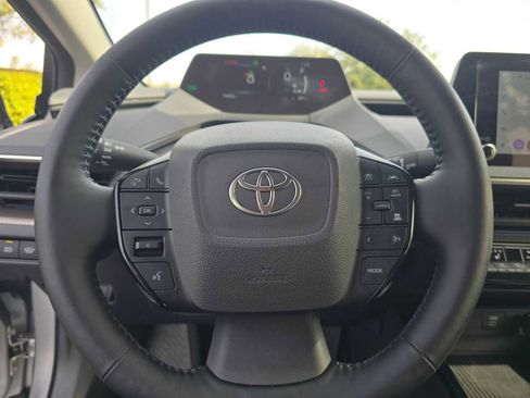 Used 2025 Toyota Prius XLE image 23