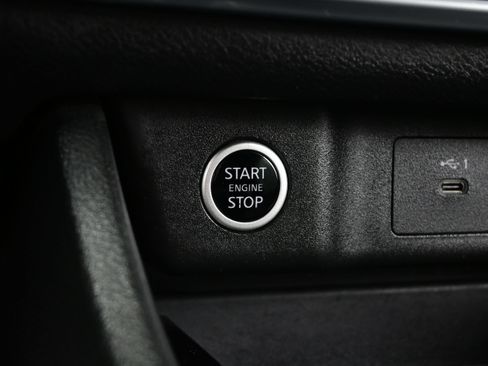 Used 2023 Nissan Rogue SV AWD/4WD image 21