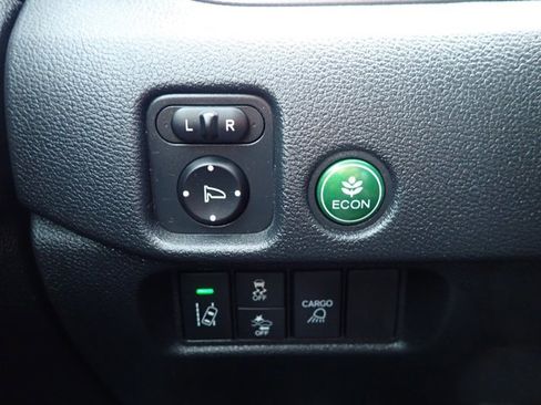 Used 2021 Honda Ridgeline Sport image 24