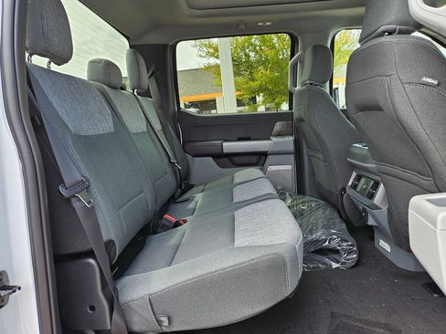 New 2026 Ford F250 XLT w/ XLT Premium Package AWD/4WD image 32