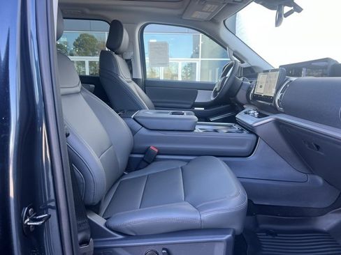 New 2025 Ford Expedition Max Active image 6