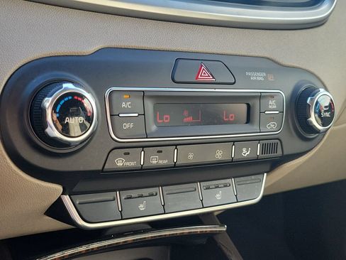 Used 2019 Kia Sorento EX FWD image 37