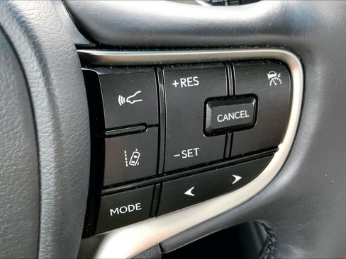 Used 2024 Lexus ES 350 w/ Premium Package image 23