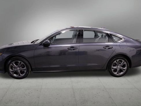 Certified 2023 Honda Accord EX image 3