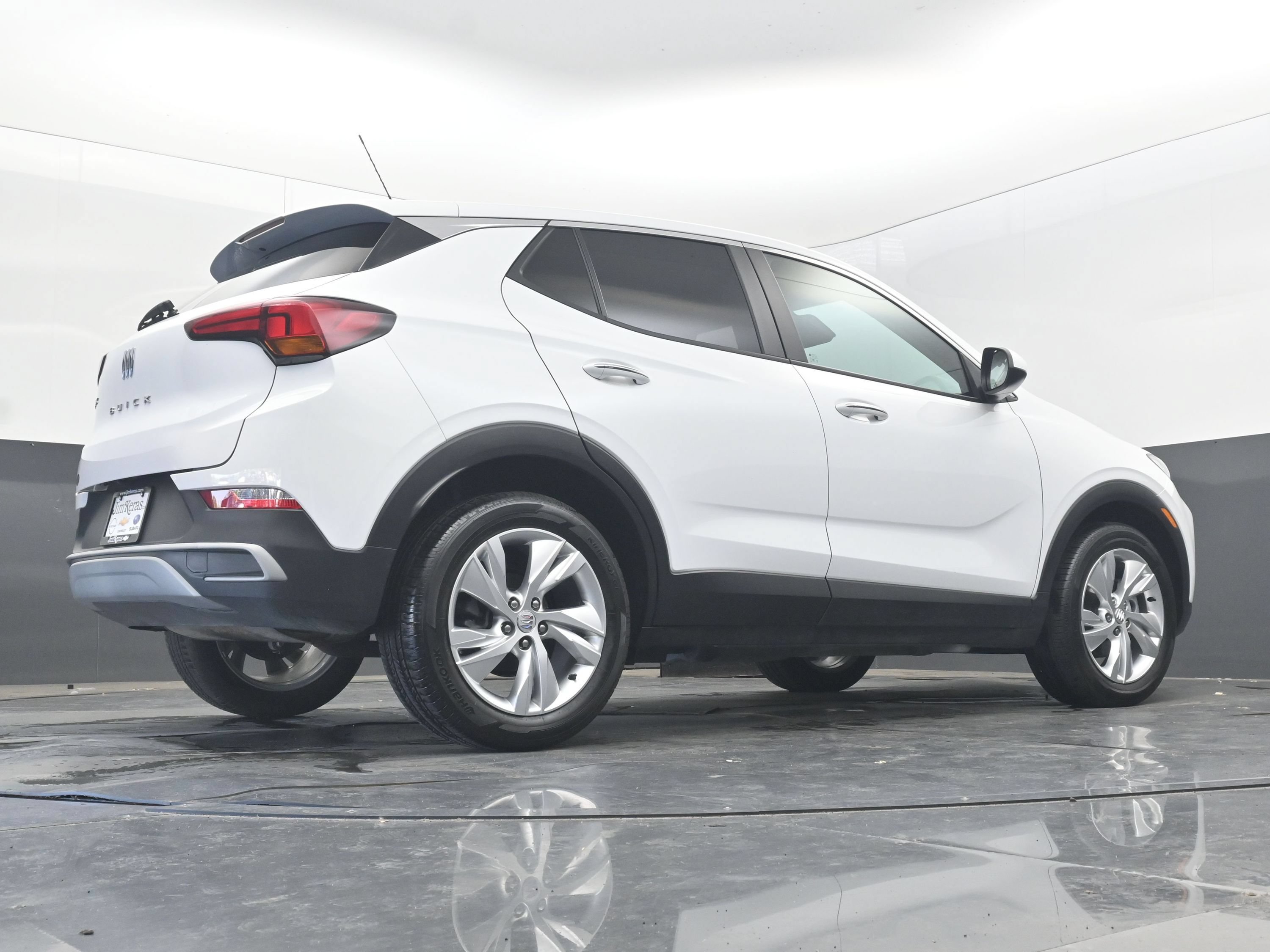 Certified 2025 Buick Encore GX Preferred FWD image 33