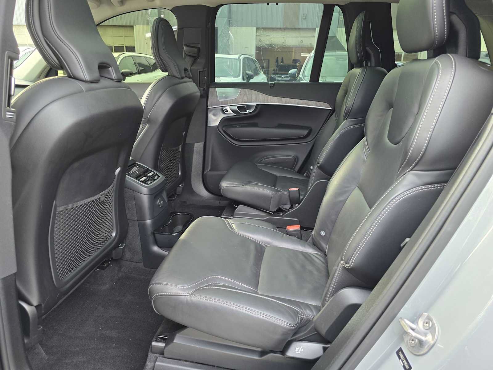 Certified 2024 Volvo XC90 T8 Ultimate w/ Protection Package Premier AWD/4WD image 16