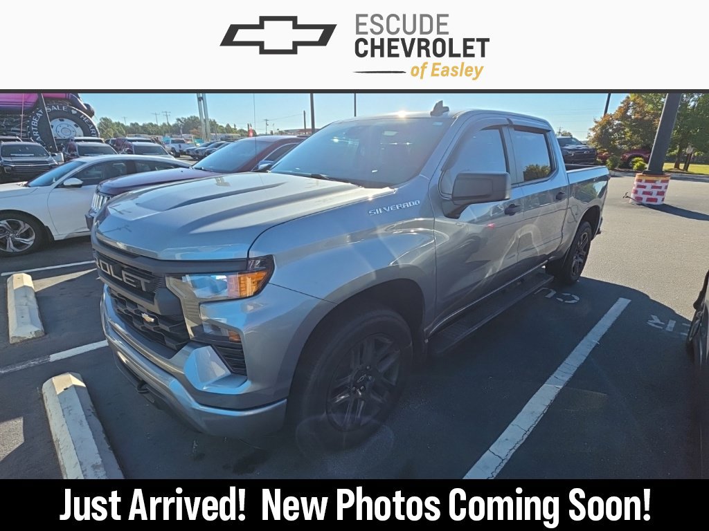 Used 2023 Chevrolet Silverado 1500 Custom AWD/4WD image 1