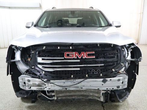 Used 2017 GMC Acadia SLT image 7