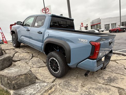 New 2026 Toyota Tacoma TRD Off-Road AWD/4WD image 6