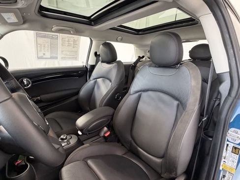 Used 2023 MINI Cooper SE FWD image 11