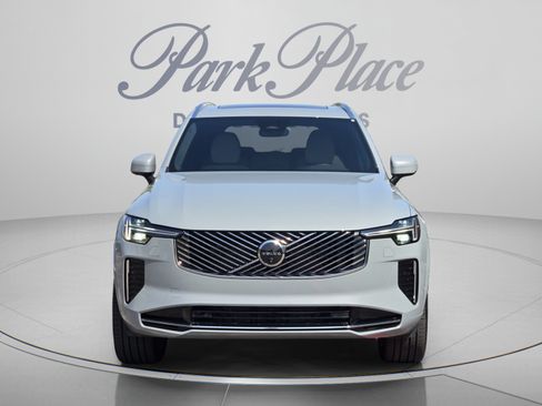Used 2026 Volvo XC90 B6 Plus w/ Protection Package Premier AWD/4WD image 9