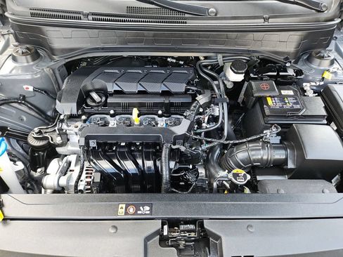 Used 2025 Hyundai Venue SEL FWD image 28