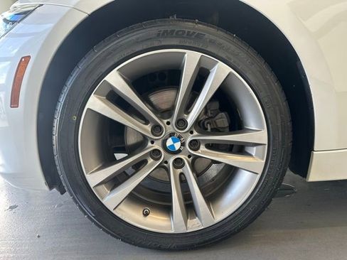 Used 2017 BMW 330i xDrive Sedan image 24