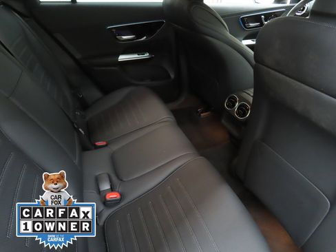 Used 2025 Mercedes-Benz GLC 300 4MATIC w/ AMG Line image 23