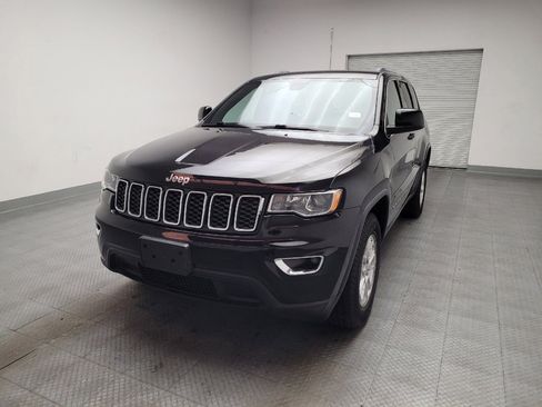 Used 2019 Jeep Grand Cherokee Laredo RWD image 15