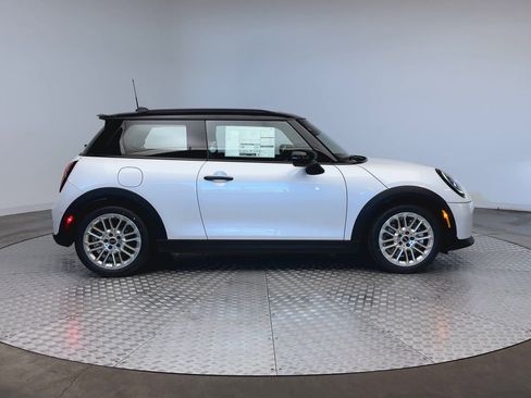 New 2026 MINI Cooper S image 9