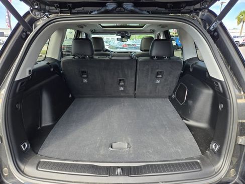 Used 2023 Jeep Grand Cherokee 4WD 4xe image 10