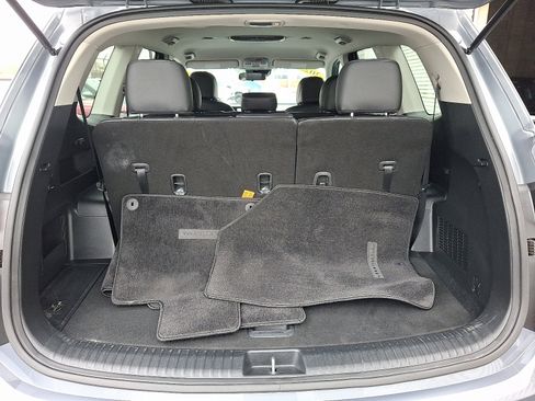 Used 2023 Kia Telluride LX image 28