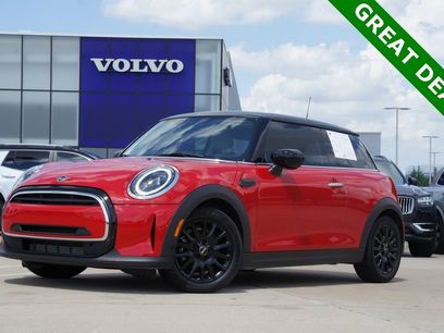 Used 2024 MINI Cooper 2-Door Hardtop w/ Signature Upholstery Package