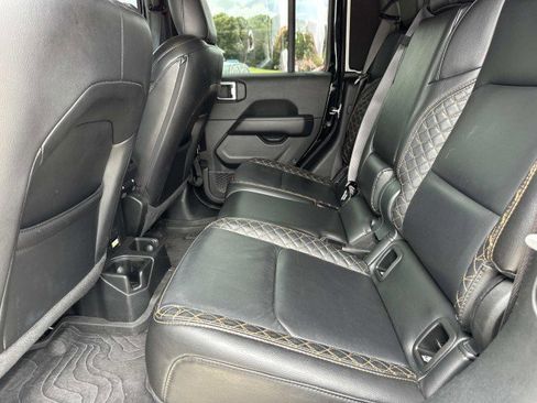Used 2022 Jeep Gladiator Overland AWD/4WD image 20