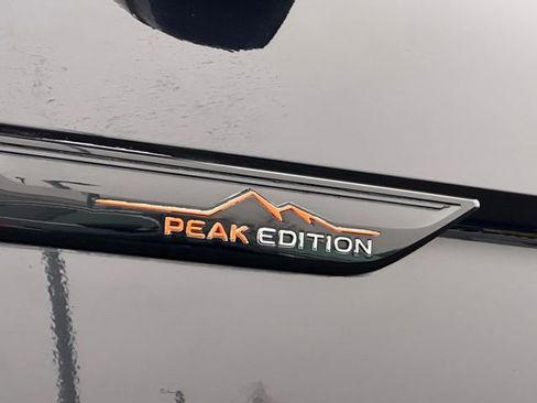 Certified 2024 Volkswagen Atlas Peak Edition SE image 11