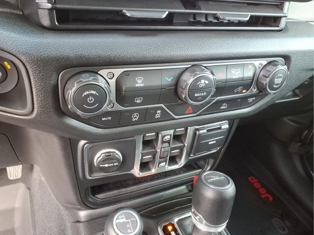 New 2026 Jeep Gladiator Sport AWD/4WD image 22