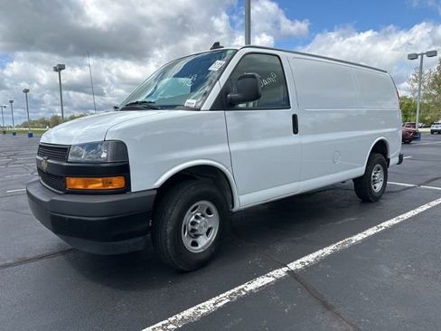 Used 2020 Chevrolet Express 2500 w/ Driver Convenience Package RWD image 3