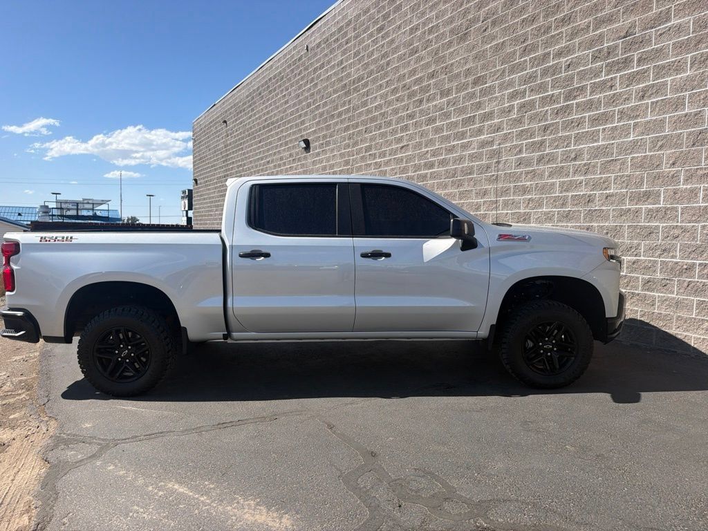 Used 2021 Chevrolet Silverado 1500 LT Trail Boss AWD/4WD image 2