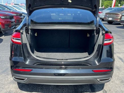 Used 2020 Ford Fusion SE AWD/4WD image 5