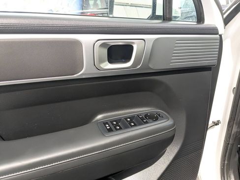 Used 2025 Hyundai Santa Fe SEL FWD image 14