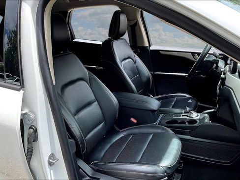 Used 2020 Ford Escape SEL FWD image 27