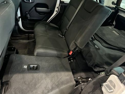 Used 2020 Jeep Wrangler Unlimited Sport AWD/4WD image 16