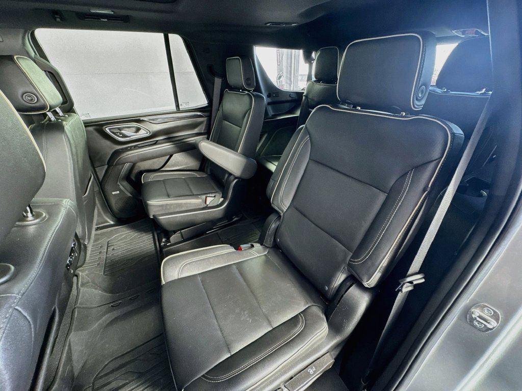 Used 2023 GMC Yukon SLT w/ SLT Premium Package RWD image 26