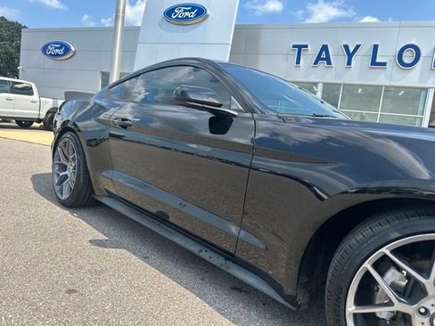 Used 2019 Ford Mustang Coupe w/ Black Accent Package RWD image 7