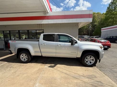 Used 2019 Chevrolet Colorado LT w/ LT Convenience Package AWD/4WD image 2
