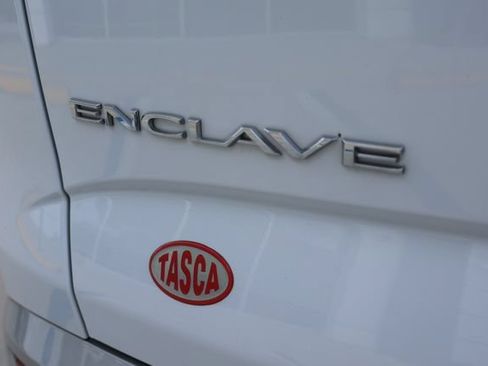 Used 2023 Buick Enclave Essence FWD image 7