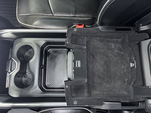 Used 2022 RAM 3500 Laramie image 18