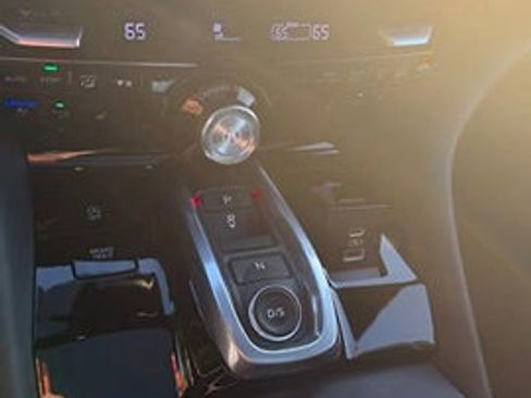 Used 2022 Acura MDX Type S AWD/4WD image 17