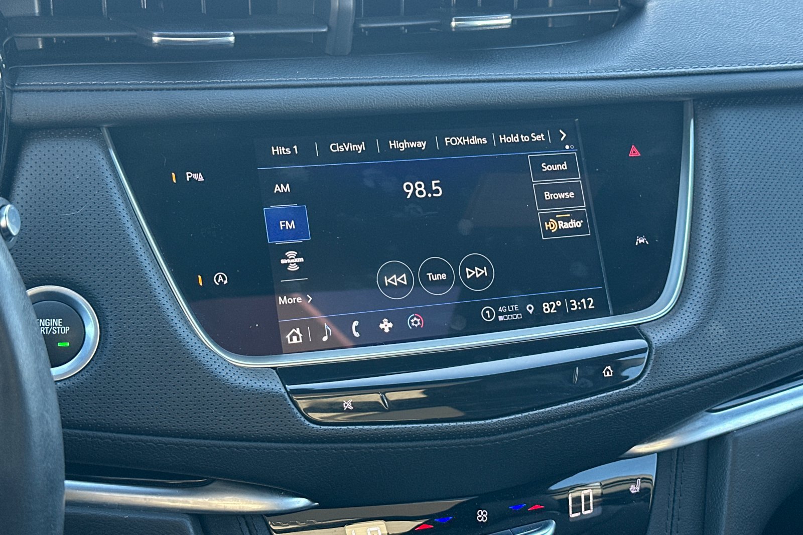 Used 2024 Cadillac XT6 Luxury FWD image 25