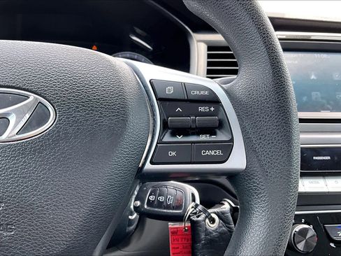 Used 2019 Hyundai Sonata SE FWD image 23