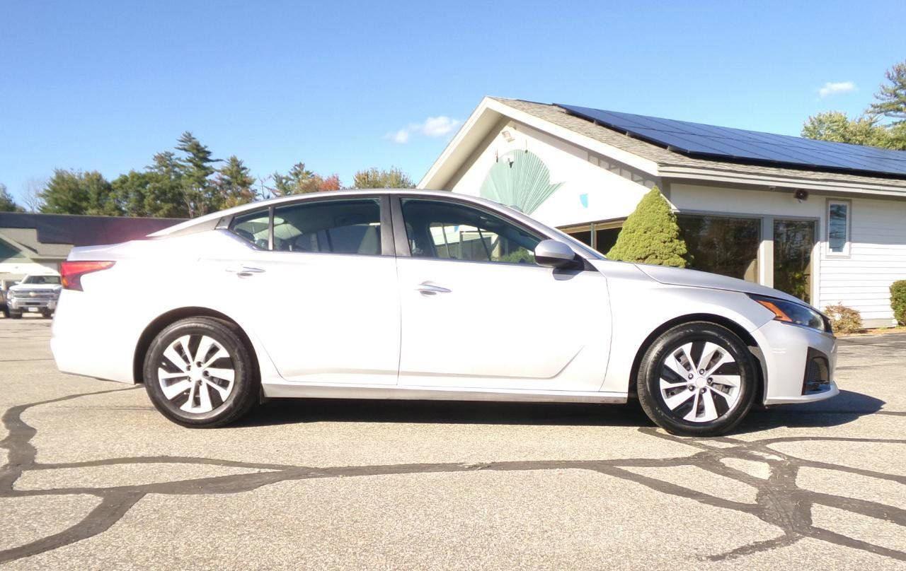 Used 2023 Nissan Altima 2.5 S FWD image 26