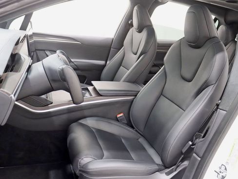 Used 2024 Tesla Model X Base image 28